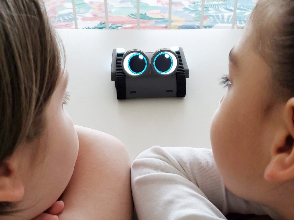 小星R2学习陪伴机器人